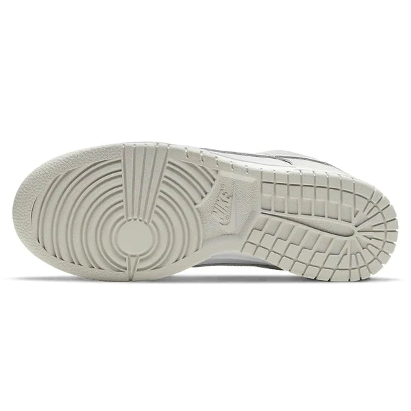 Nike Dunk Low Photon Dust (Woman)