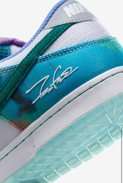 Nike SB Dunk Low SB x Futura Laboratories