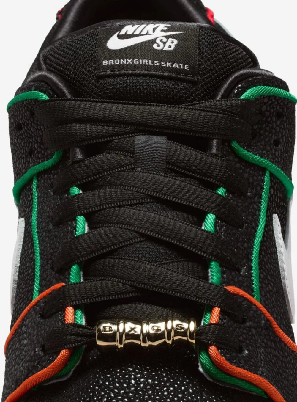 NIKE SB DUNK LOW BRONX GIRLS SKATE