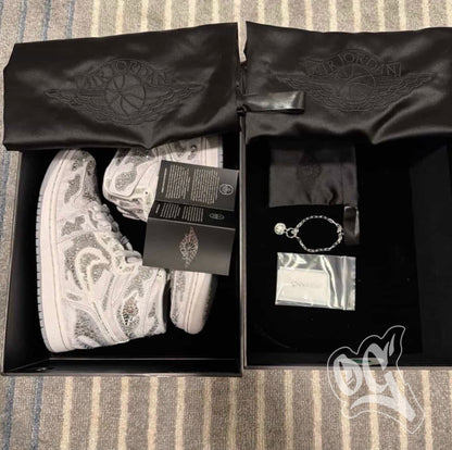 AIR JORDAN 1 HIGH x SWAROVSKI OG "VAST GREY"