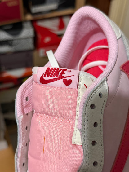 AIR JORDAN 1 LOW X TRAVIS SCOTT “TROPICAL PINK”