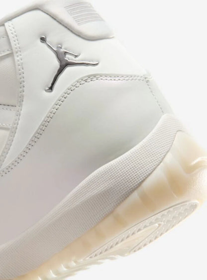AIR JORDAN 11 RETRO PEARL (W)
