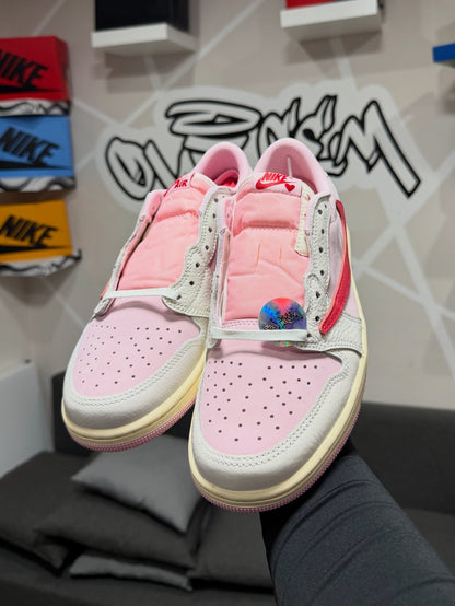 AIR JORDAN 1 LOW X TRAVIS SCOTT “TROPICAL PINK”