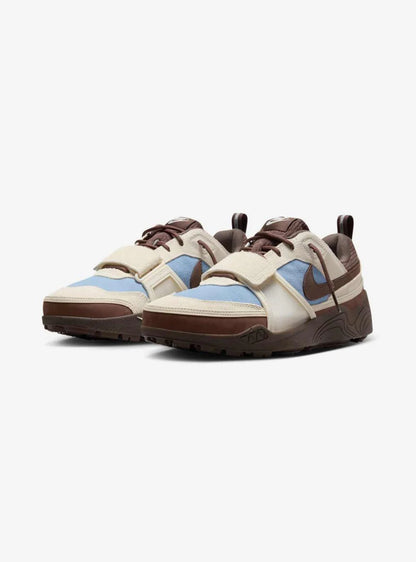 NIKE ZOOM FIELD JAXX TRAVIS SCOTT LECHE BLUE