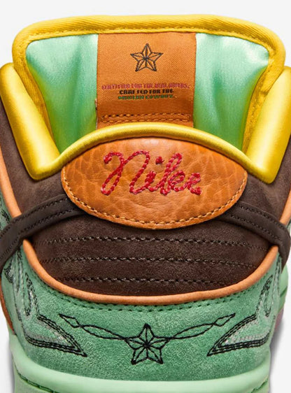 NIKE SB DUNK LOW RODEO TOURMALINE