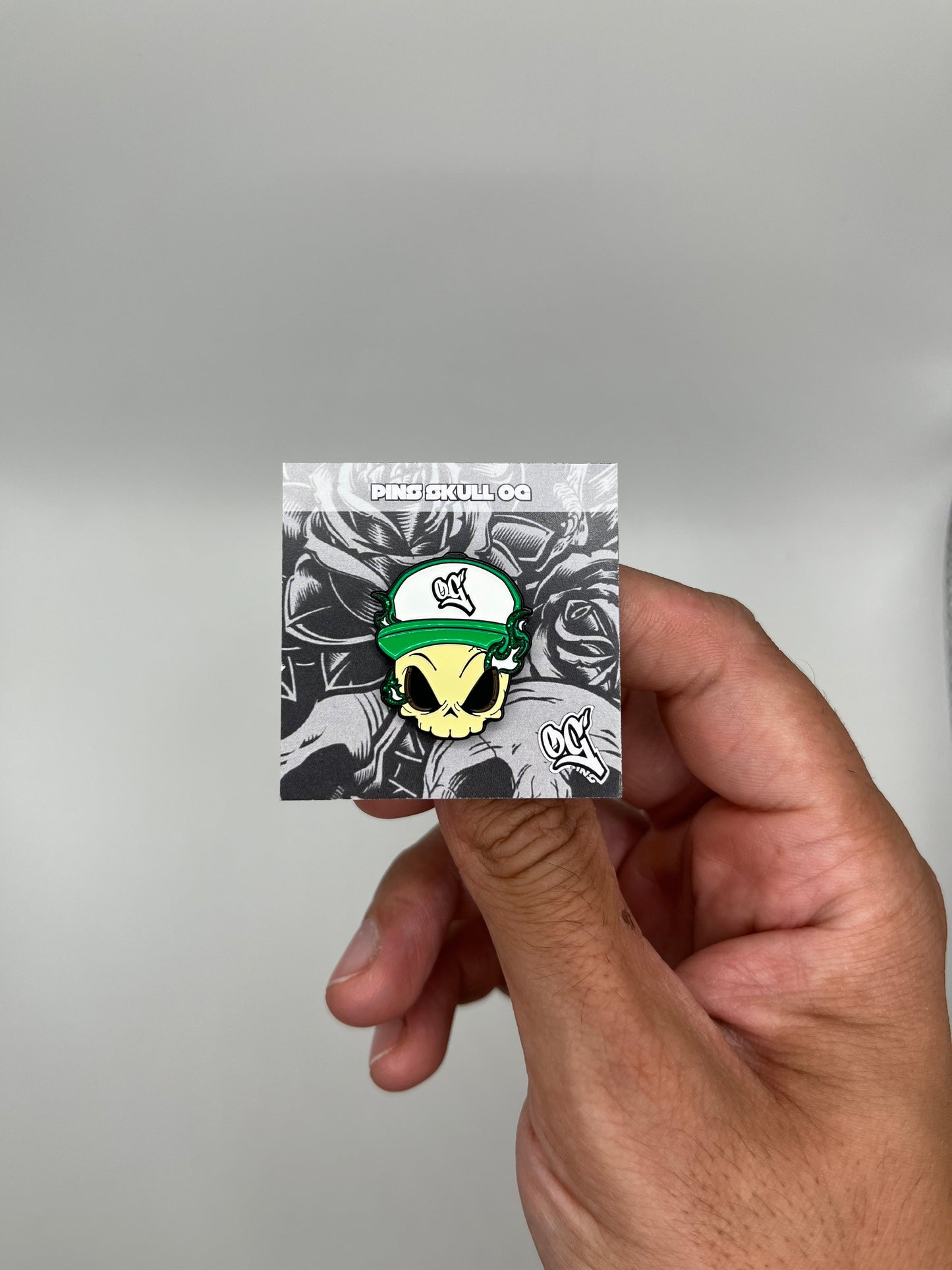 Pins Skull OG Green Flame