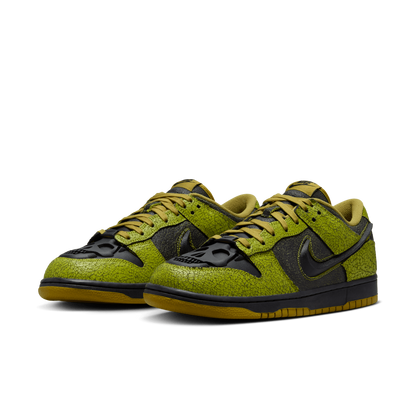 Nike Dunk Low Halloween Skull