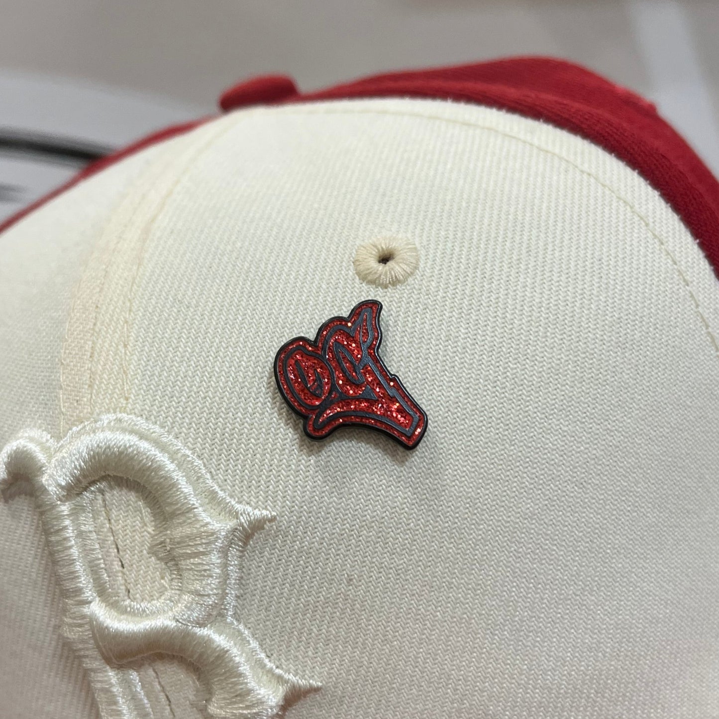 Pins OG Fire Red Glitter