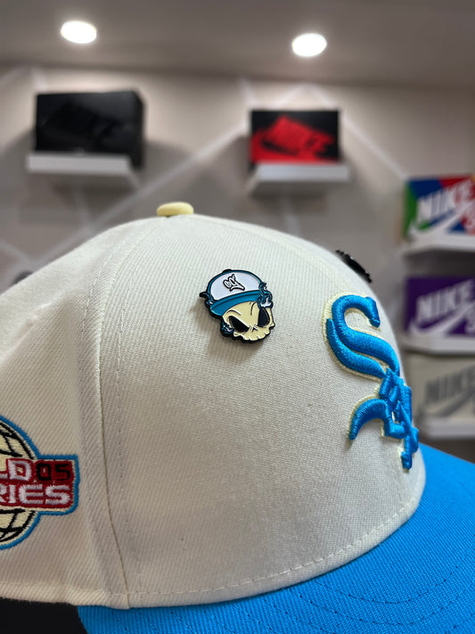 Pins Skull OG Light Blue Flame