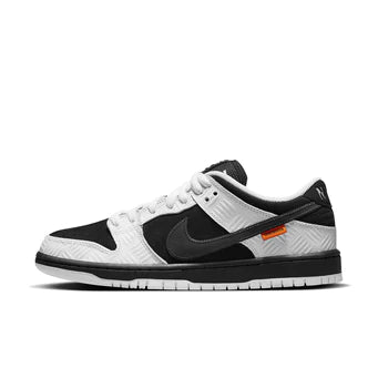 Nike SB Dunk Low TIGHTBOOTH