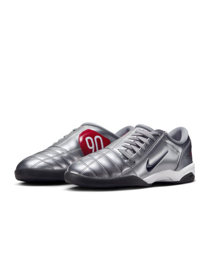 Nike Total 90 Metallic Silver