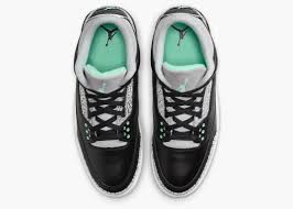 Jordan 3 Retro verde fluorescente