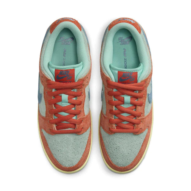 Nike SB Dunk Low Orange Emerald Rise